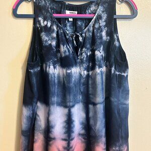 Tie-dyes size S sleeveless top